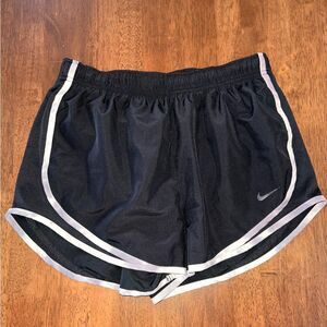 Nike Classic Black Running Shorts Gym Minimalist Athletic Sports Lined Size M